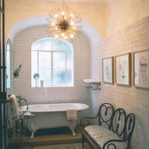 oswietlenie-w-lazience-lampa-1